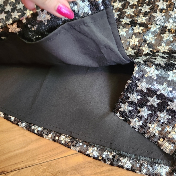 Altar'd State Star Sequin Mini Skirt Size L - Picture 6 of 9
